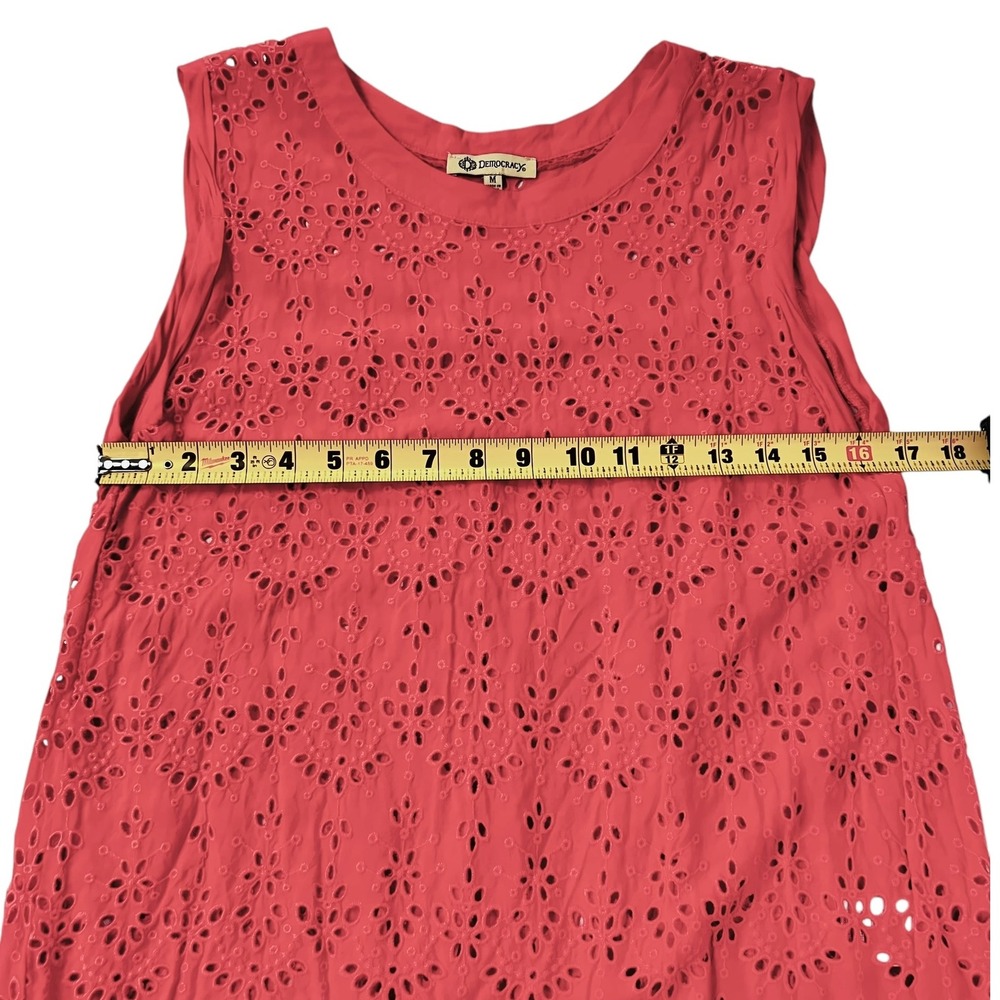 Democracy Sleeveless Eyelet Top Coral Scalloped Hem Casual Summer Picnic Size‎ M - Picture 8 of 9